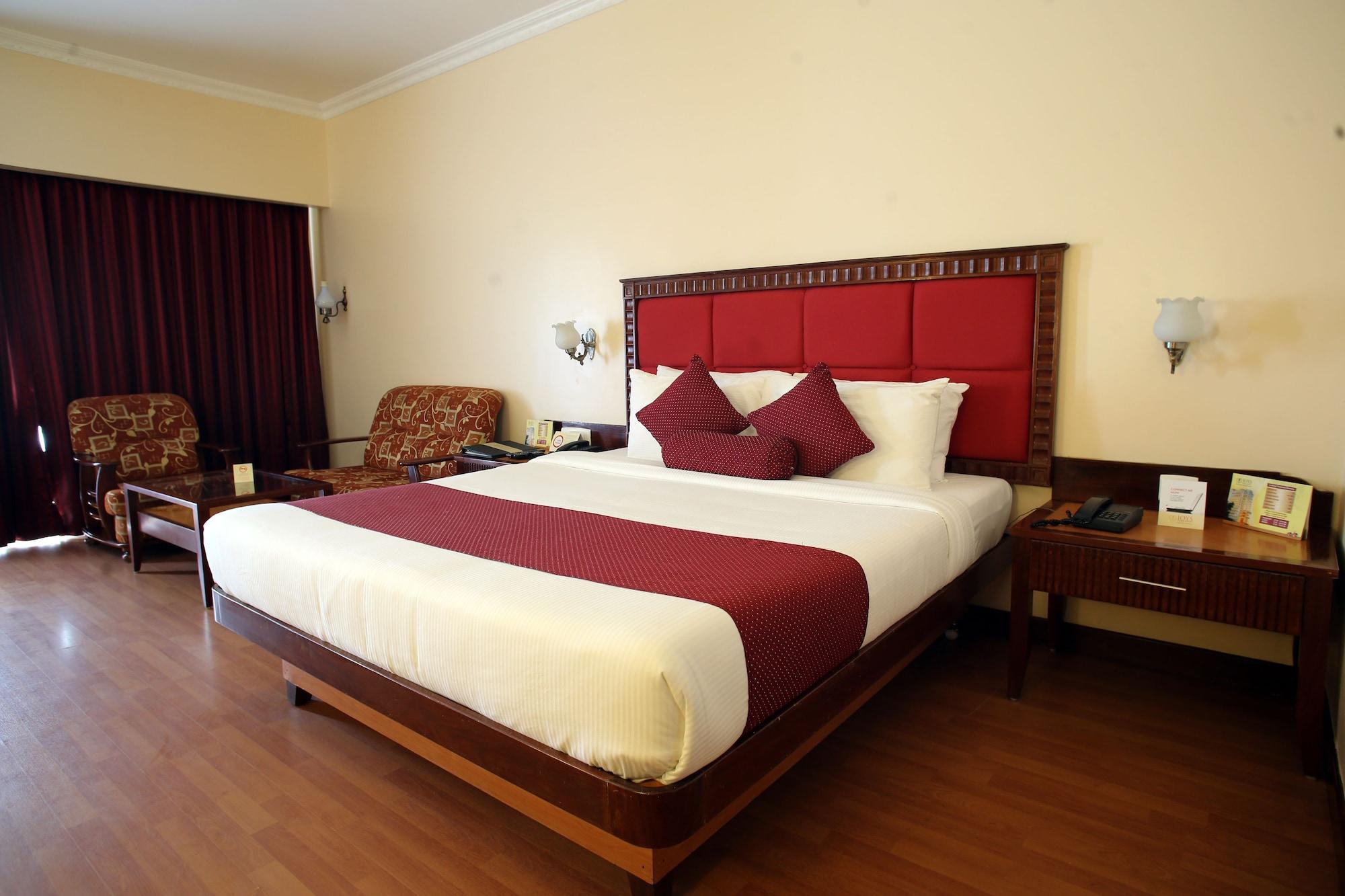 Joys Palace Hotel Thrissur Ngoại thất bức ảnh