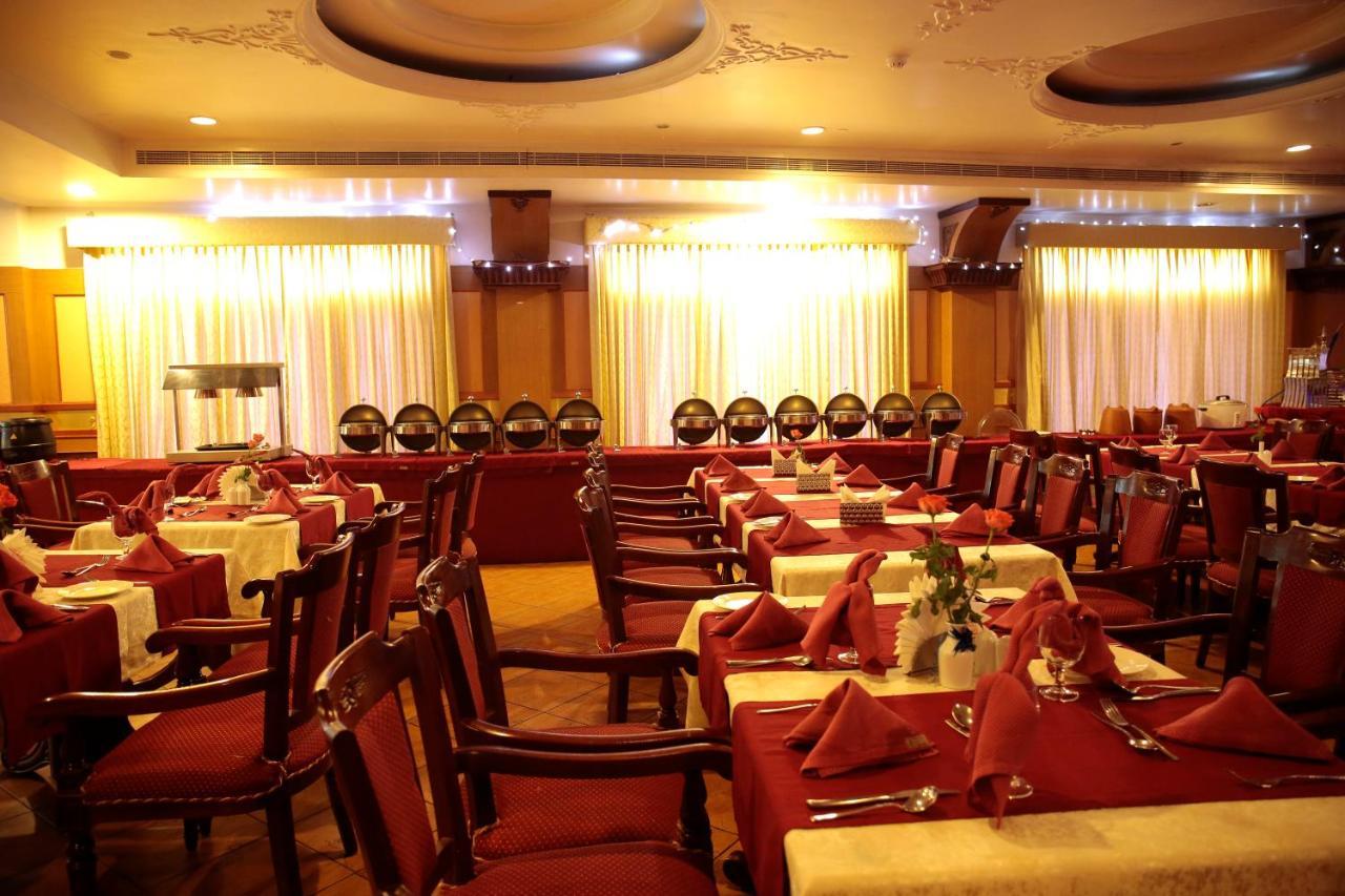 Joys Palace Hotel Thrissur Ngoại thất bức ảnh