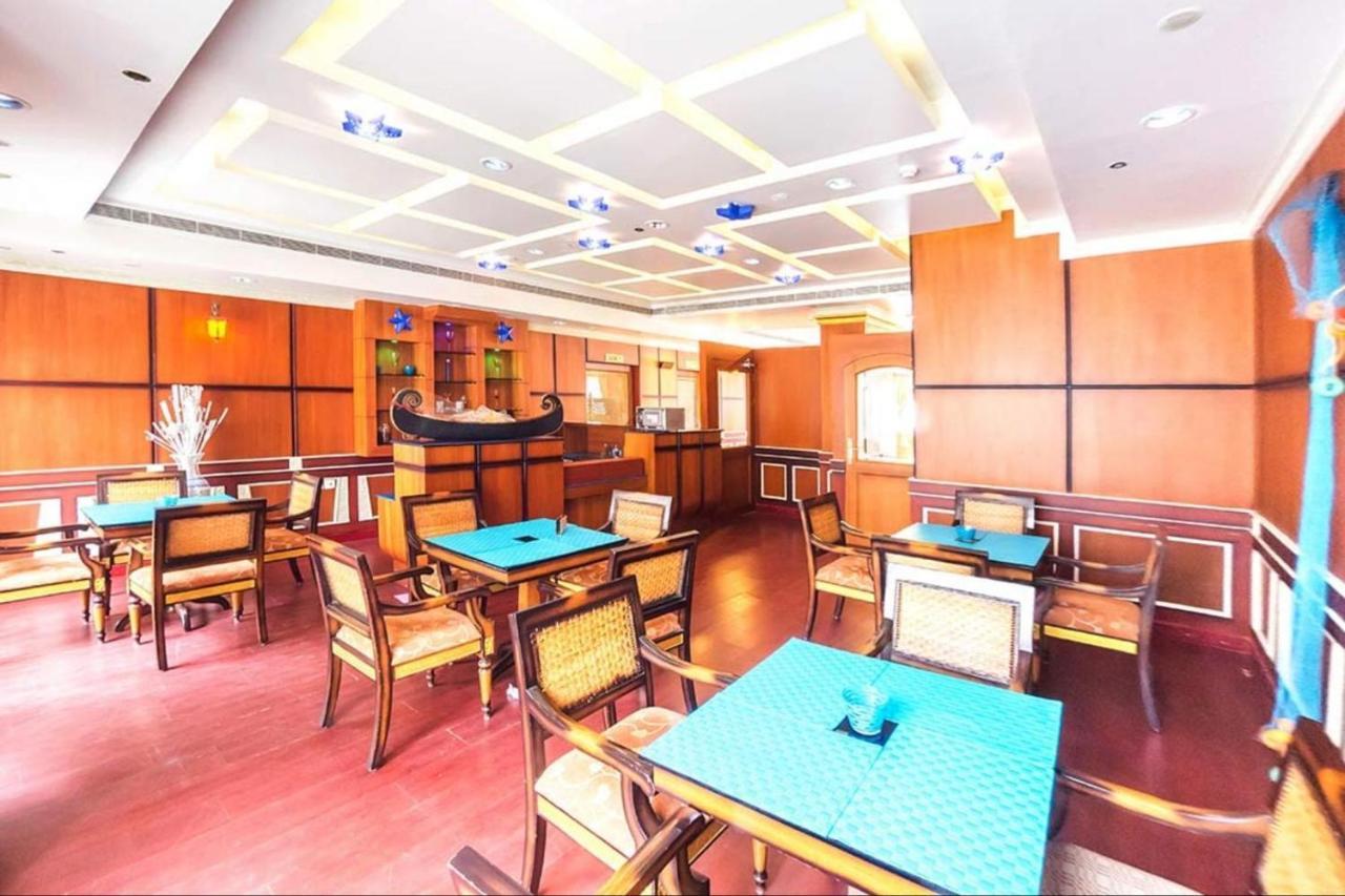 Joys Palace Hotel Thrissur Ngoại thất bức ảnh
